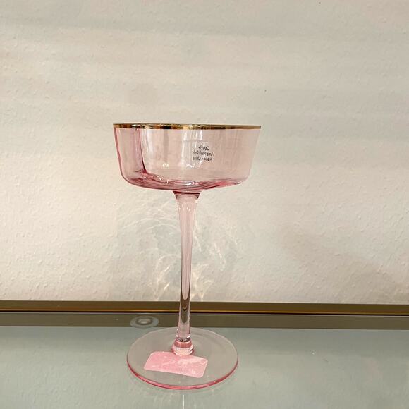 Amazon.com: Didaey 2 Pack Wedding Heart Shaped Champagne  Pink Heart Shaped Martini Glass Set of 2 Gold Rim Valentines Day NEW